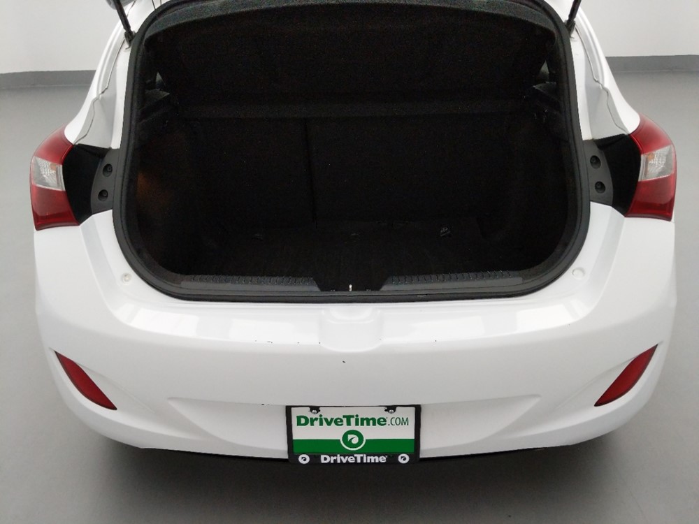 2017 Hyundai Elantra - Trunk