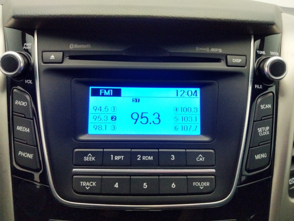 2017 Hyundai Elantra - Stereo Package