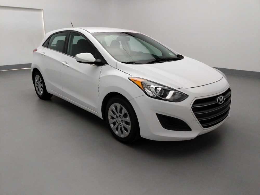 2017 Hyundai Elantra - Passenger Front Bumper