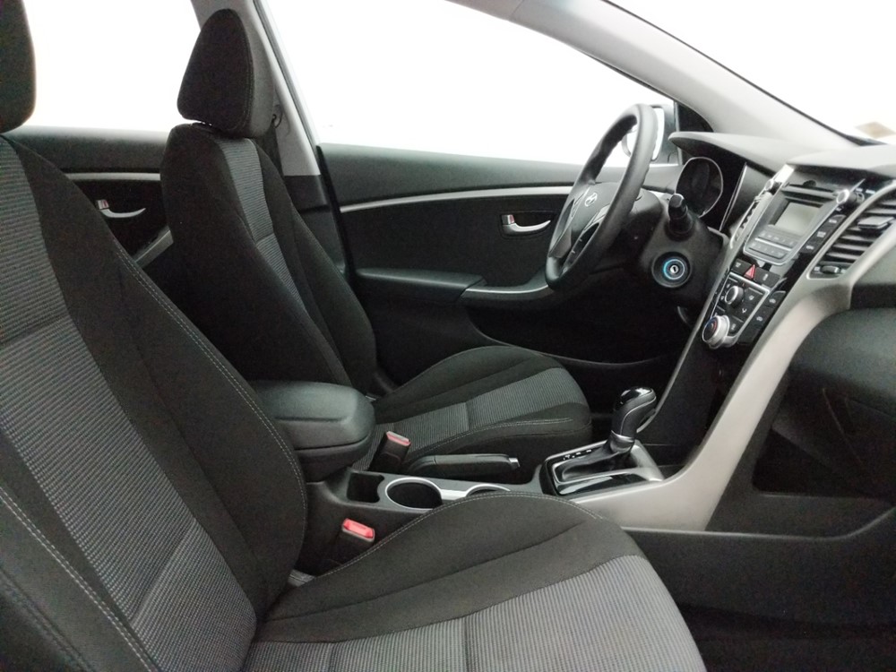 2017 Hyundai Elantra - Passenger Front Seat