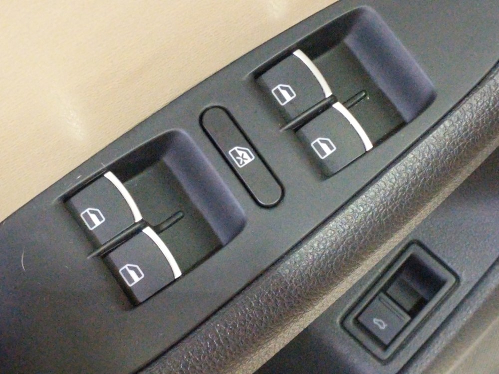 2016 Volkswagen Jetta - Driver Power Windows/Lock Control