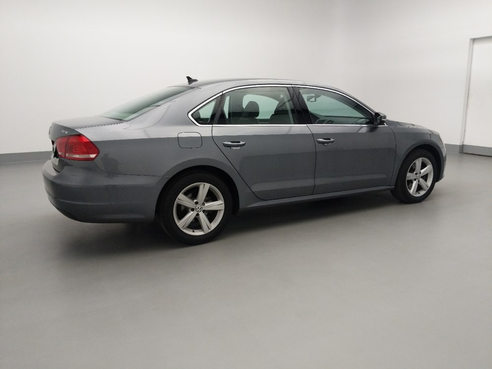 2014 Volkswagen Passat - Passenger Rear Side