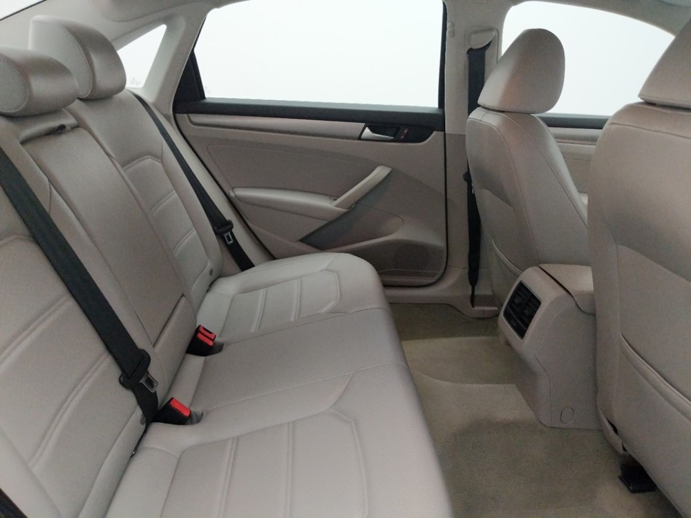 2014 Volkswagen Passat - Passenger Rear Seat