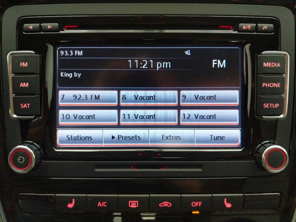 2014 Volkswagen Passat - Stereo Package