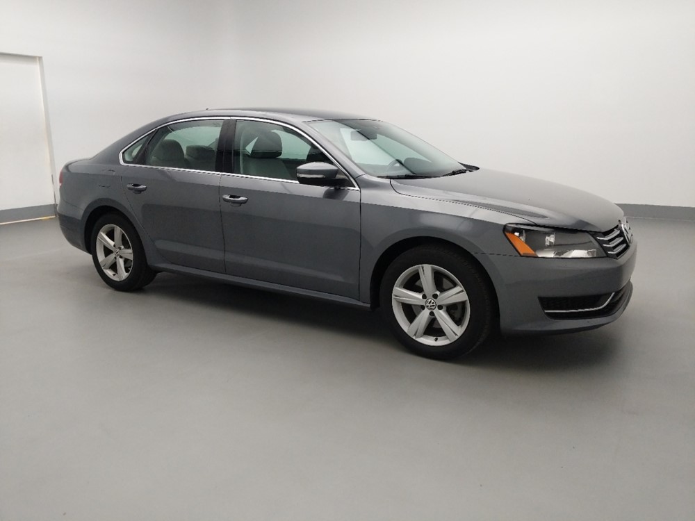 2014 Volkswagen Passat - Passenger Front Side