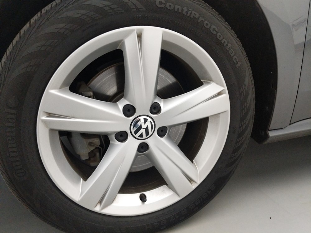 2014 Volkswagen Passat - Wheel