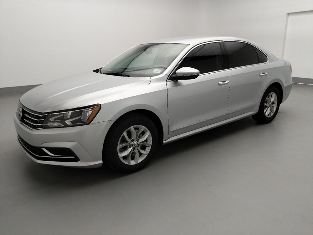 2017 Volkswagen Passat - Driver Front Side