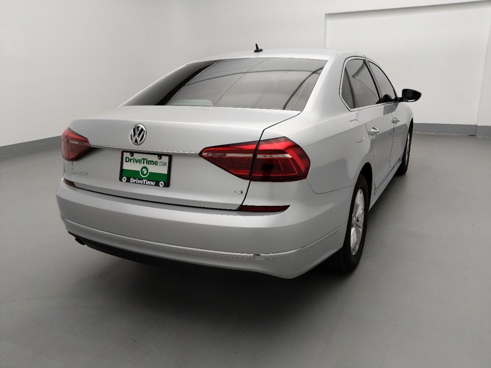 2017 Volkswagen Passat - Passenger Rear Trunk