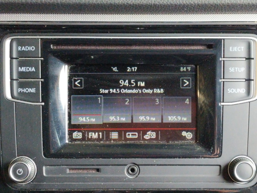 2017 Volkswagen Passat - Stereo Package