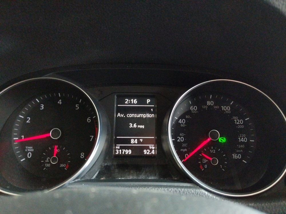 2017 Volkswagen Passat - Odometer Close Up