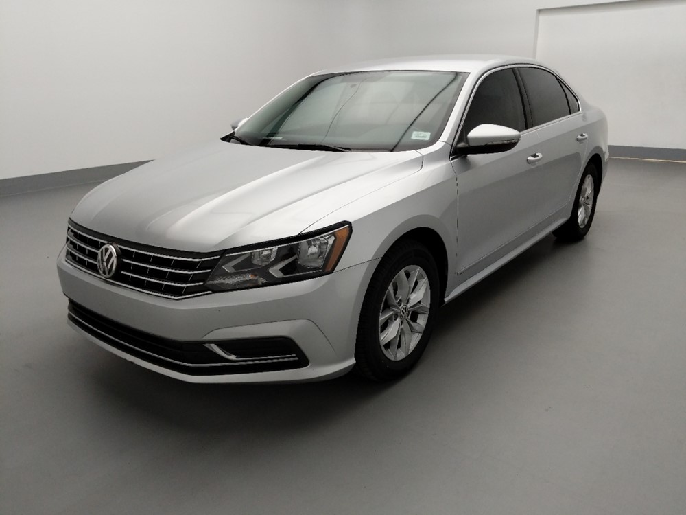 2017 Volkswagen Passat - Driver Front Bumper