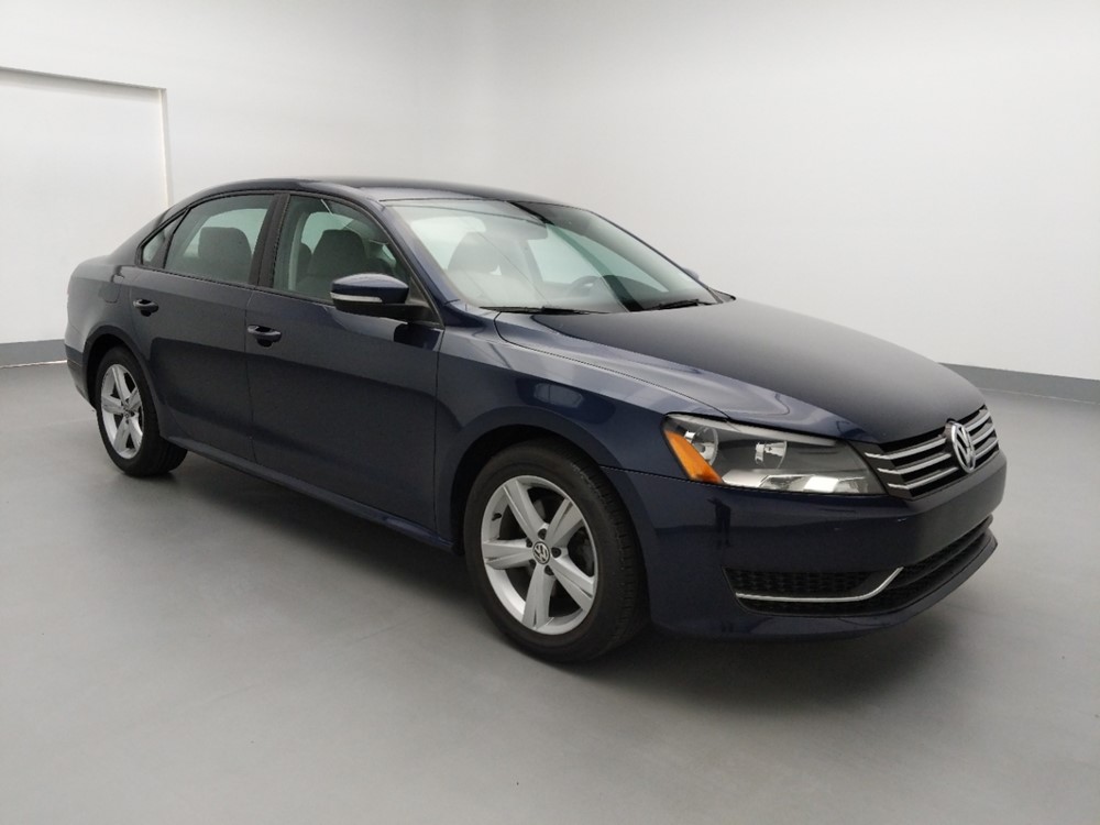 2015 Volkswagen Passat - Passenger Front Bumper