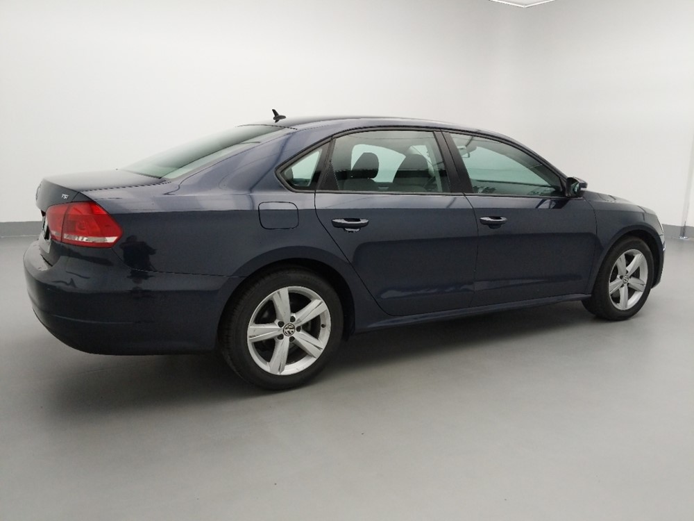 2015 Volkswagen Passat - Passenger Rear Side