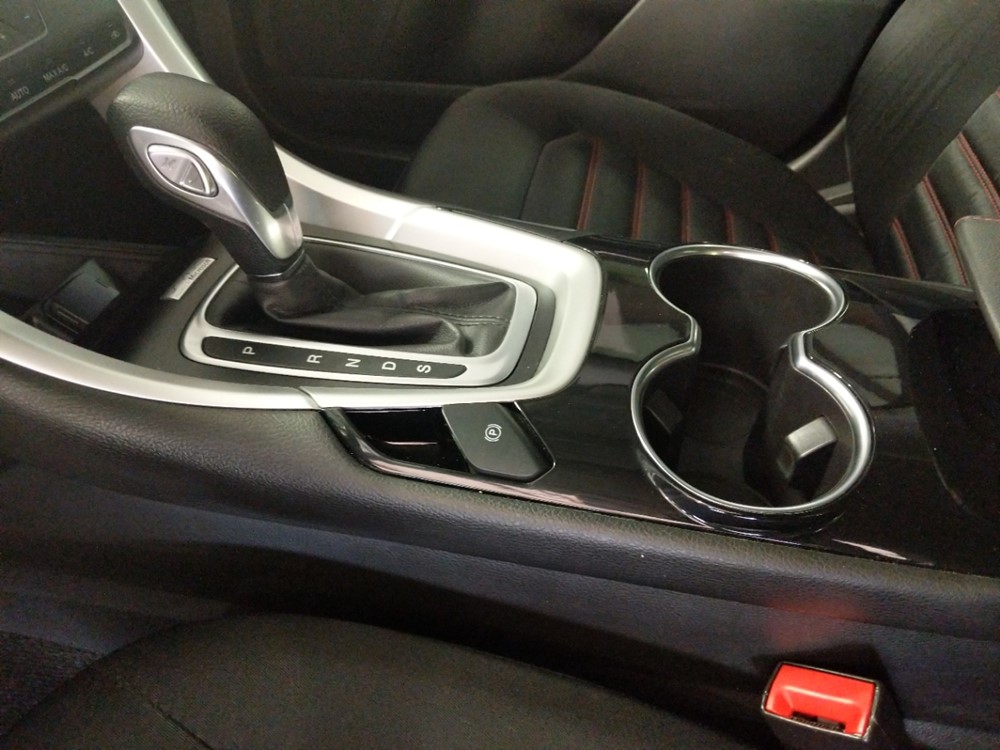 2015 Ford Fusion - Center Console/Cup Holders