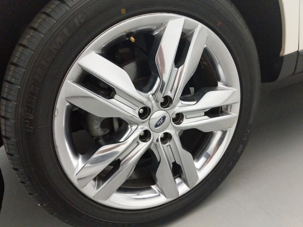2011 Ford Edge - Wheel