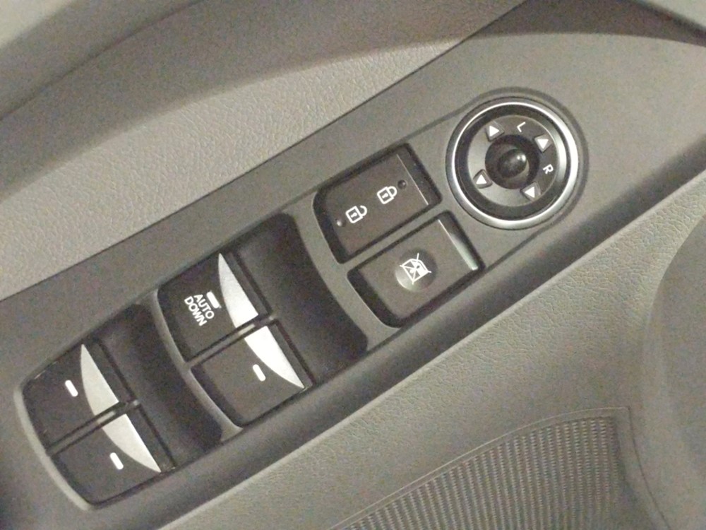 2016 Hyundai Elantra - Driver Power Windows/Lock Control