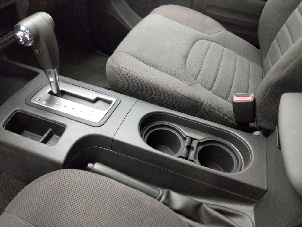 2015 Nissan Frontier - Center Console/Cup Holders