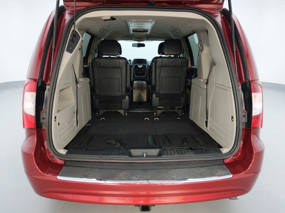2015 Chrysler Town and Country - Trunk