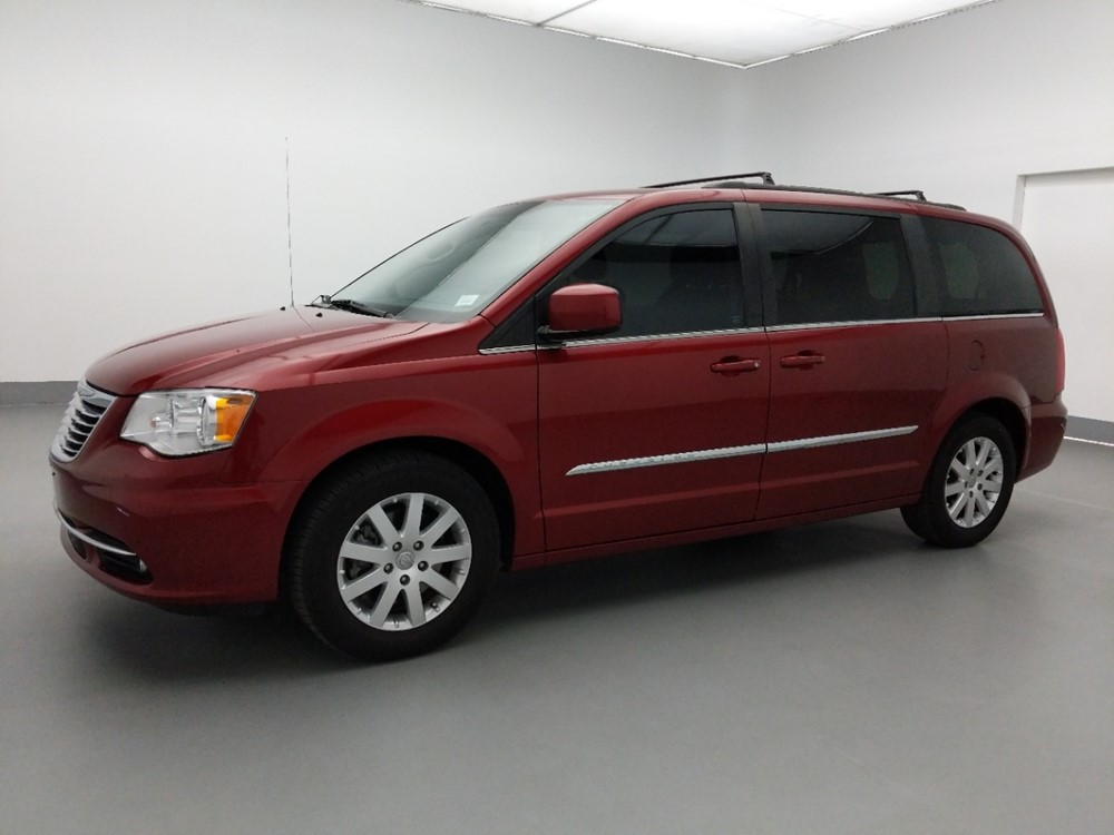 2015 Chrysler Town and Country - Driver Front Side