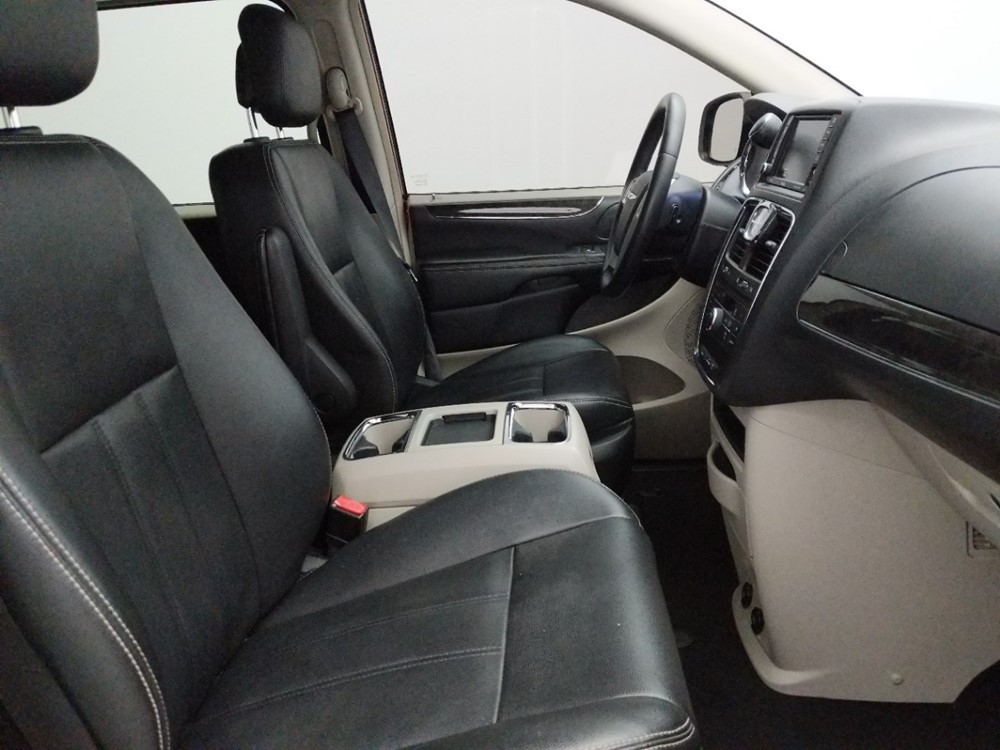 2015 Chrysler Town and Country - Passenger Front Seat