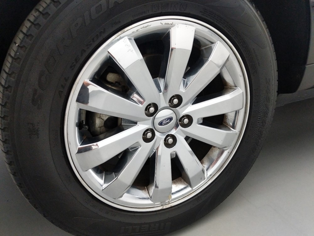 2010 Ford Edge - Wheel