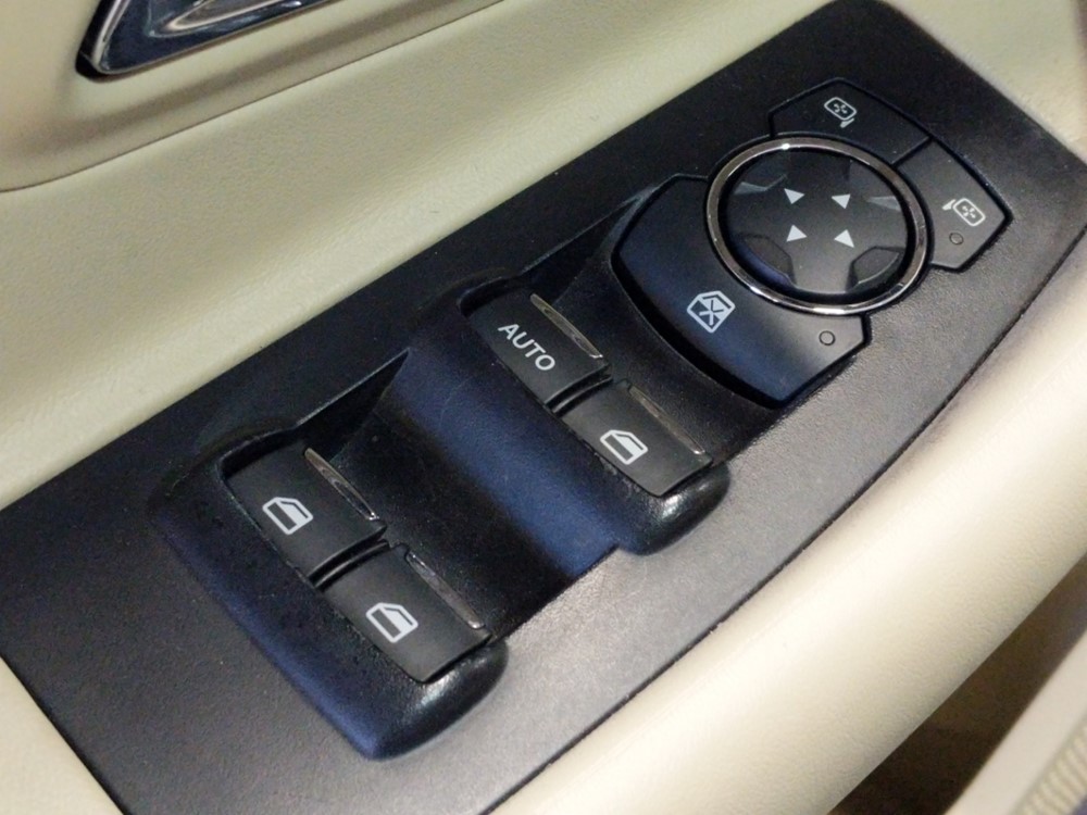 2016 Ford Taurus - Driver Power Windows/Lock Control