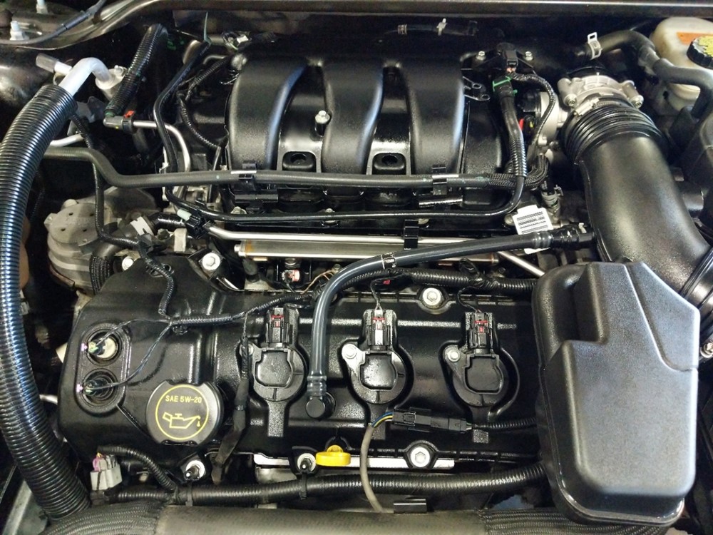 2016 Ford Taurus - Engine