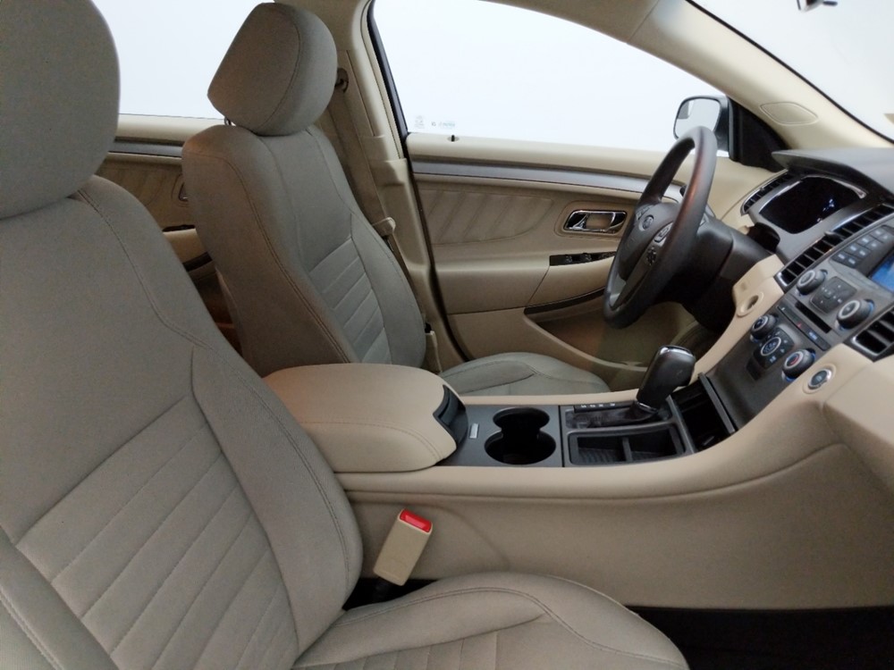 2015 Ford Taurus - Passenger Front Seat