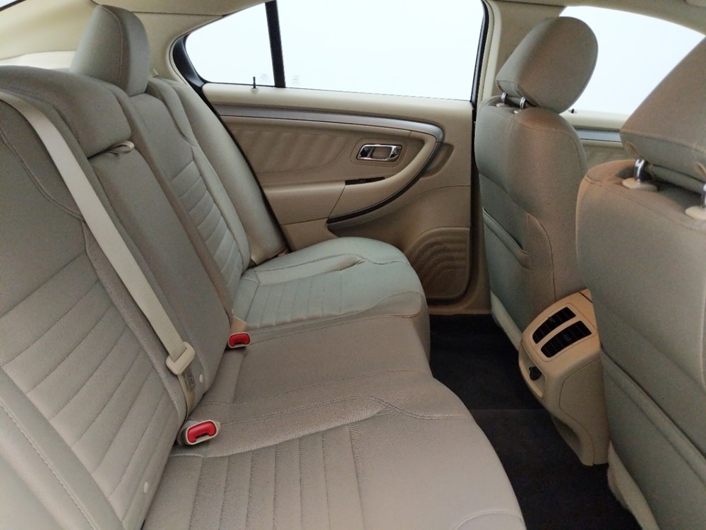 2015 Ford Taurus - Passenger Rear Seat