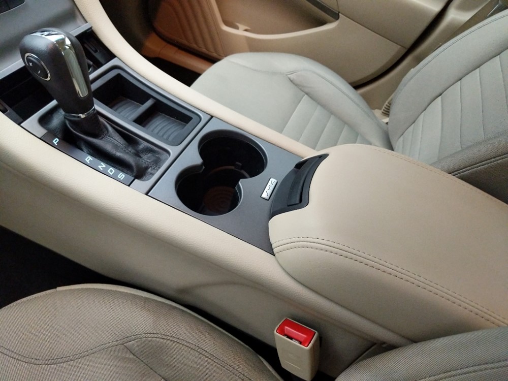 2015 Ford Taurus - Center Console/Cup Holders