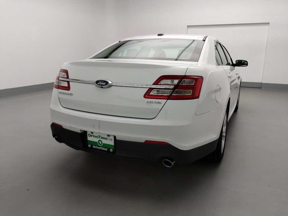 2015 Ford Taurus - Passenger Rear Trunk
