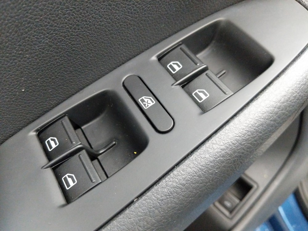 2015 Volkswagen Jetta - Driver Power Windows/Lock Control