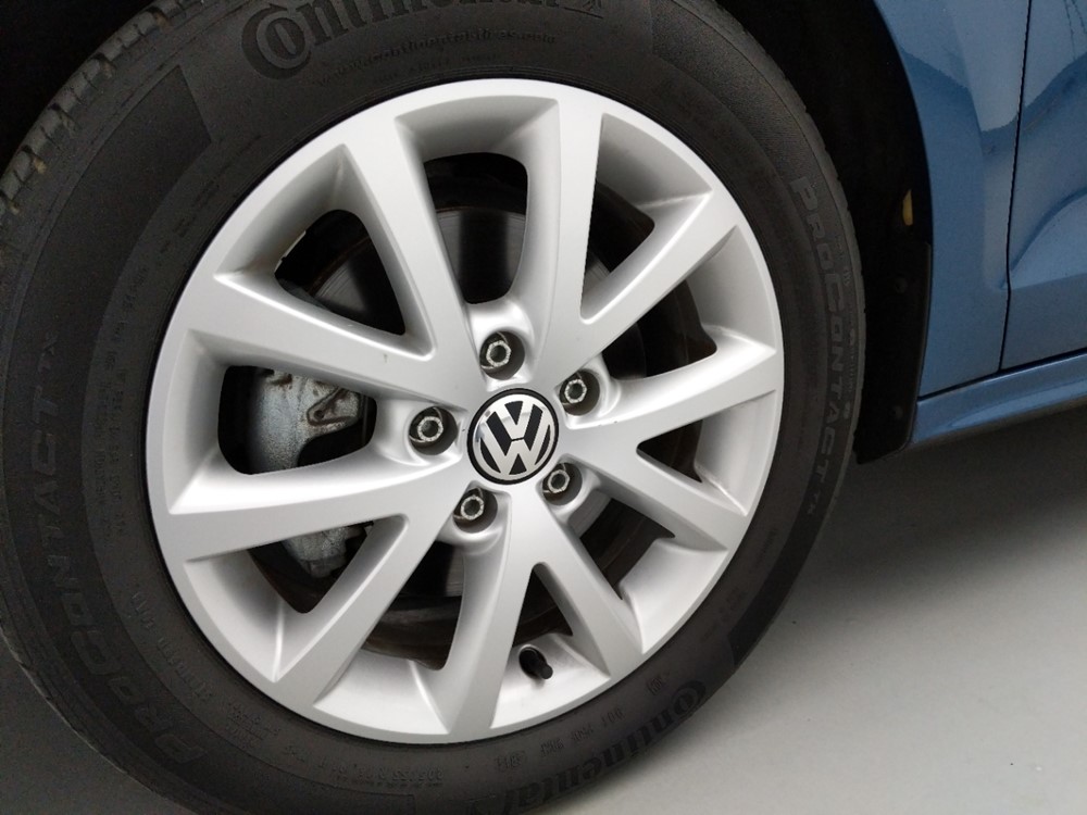 2015 Volkswagen Jetta - Wheel