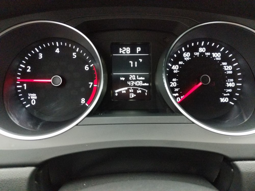2015 Volkswagen Jetta - Odometer Close Up