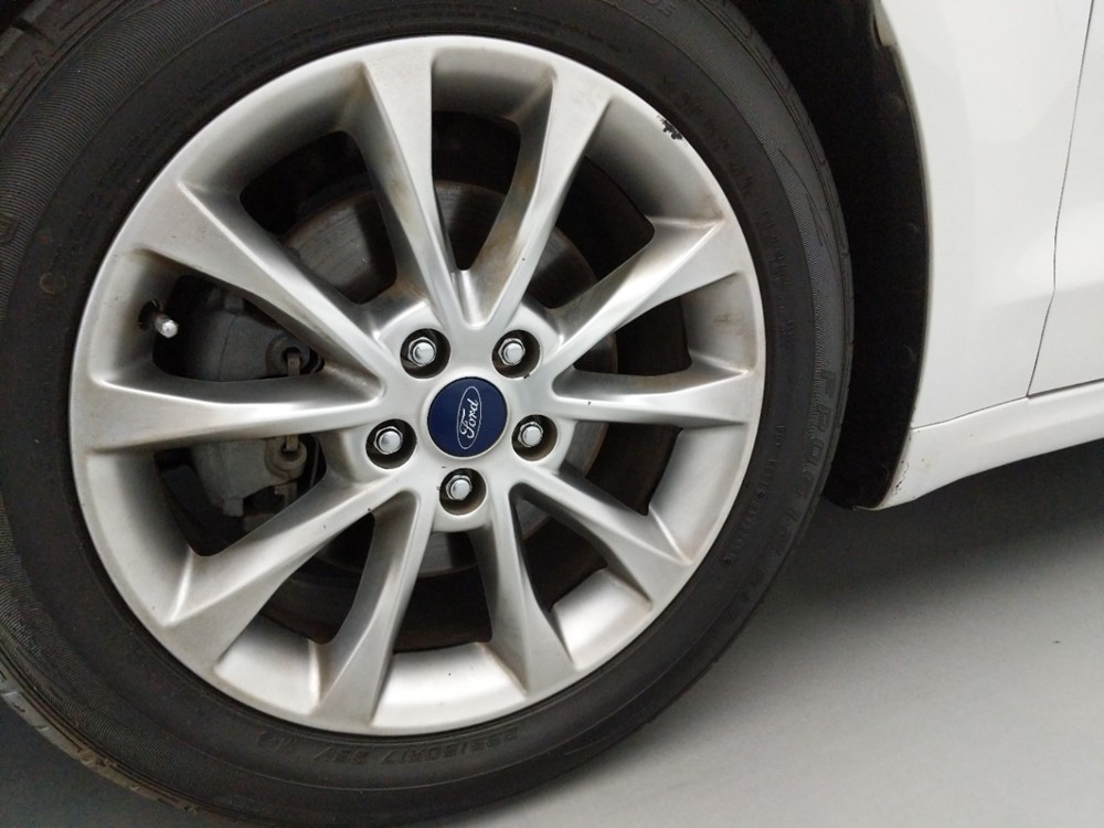 2017 Ford Fusion - Wheel