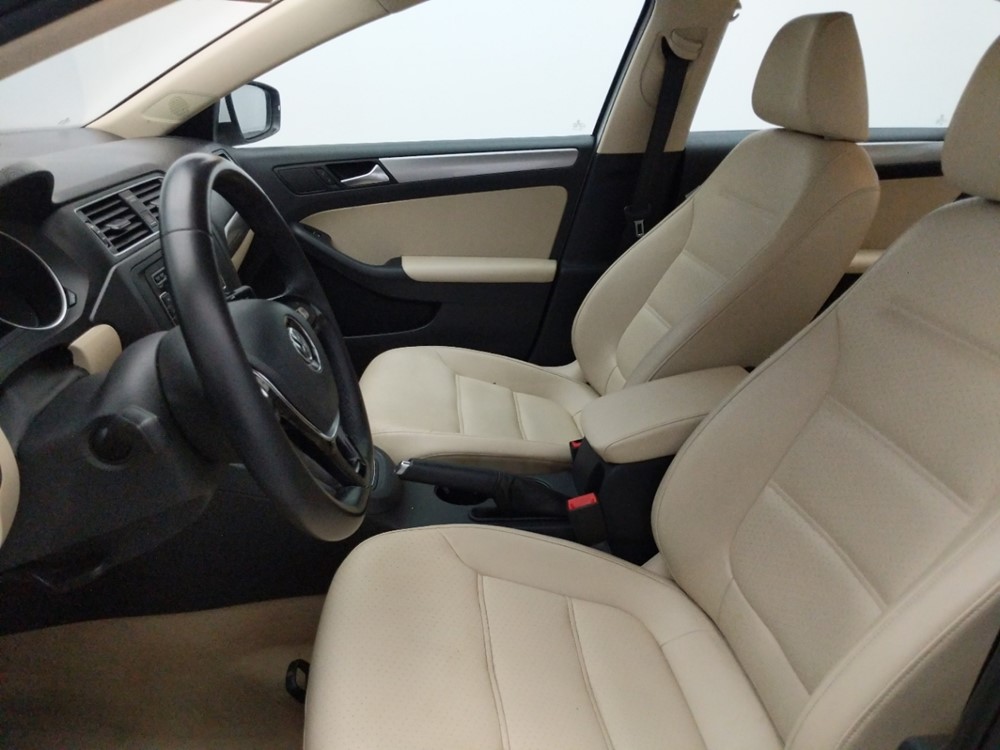 2015 Volkswagen Jetta - Driver Front Seat