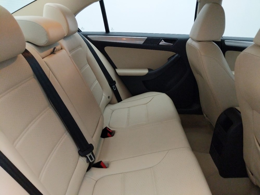 2015 Volkswagen Jetta - Passenger Rear Seat