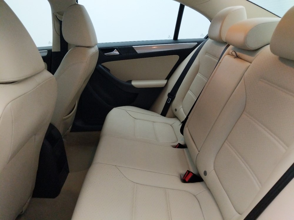 2015 Volkswagen Jetta - Driver Rear Seat