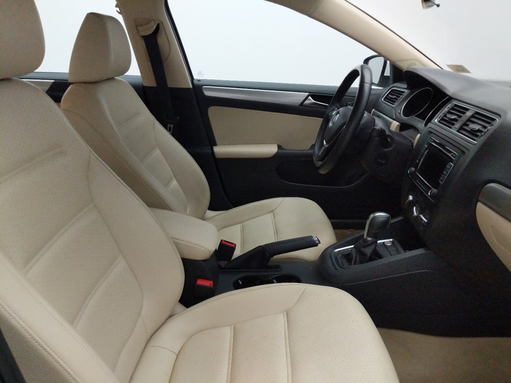 2015 Volkswagen Jetta - Passenger Front Seat