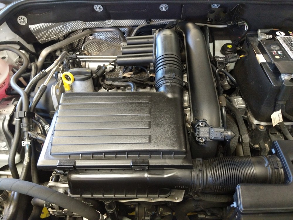 2018 Volkswagen Jetta - Engine