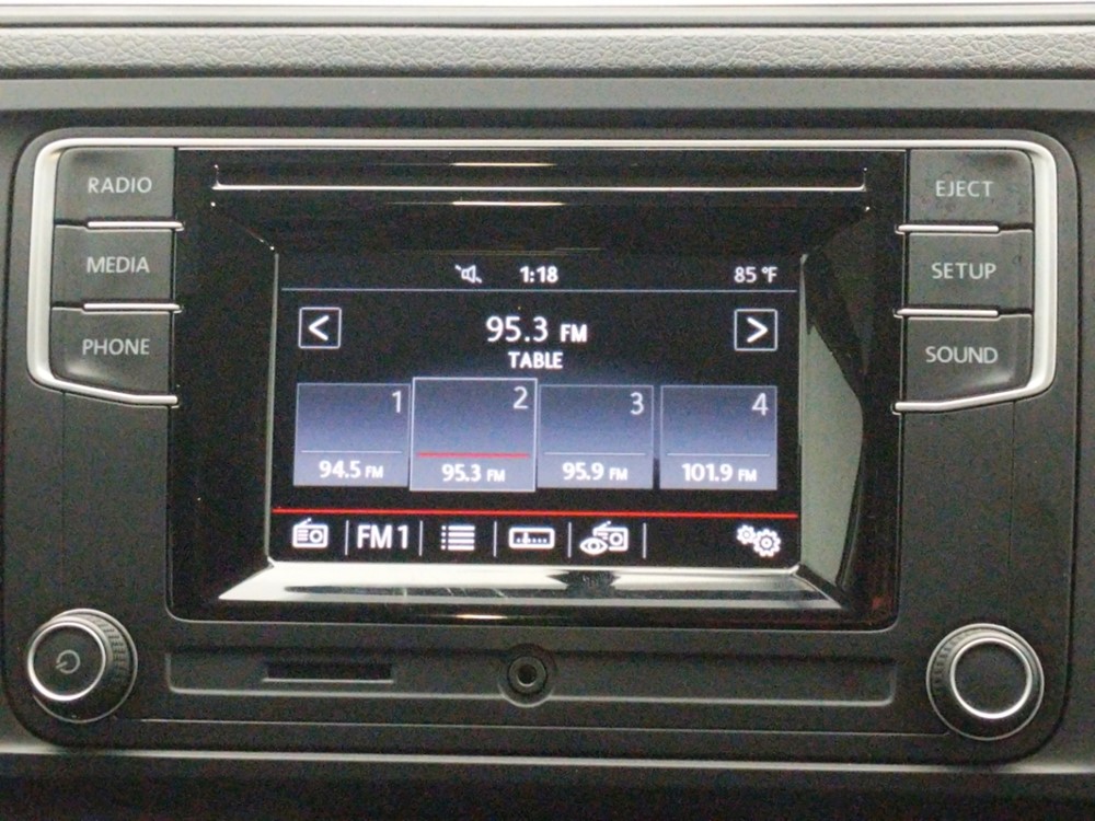 2018 Volkswagen Jetta - Stereo Package
