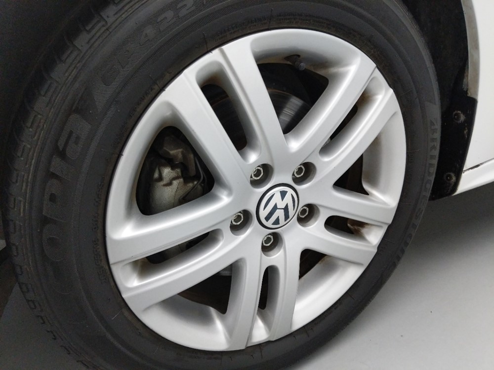 2018 Volkswagen Jetta - Wheel