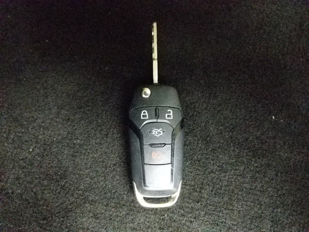 2016 Ford Fusion - Keys