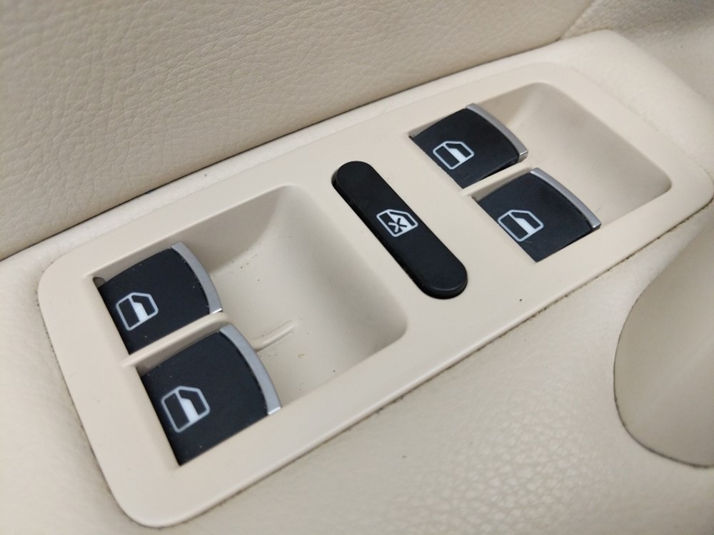 2013 Volkswagen Passat - Driver Power Windows/Lock Control