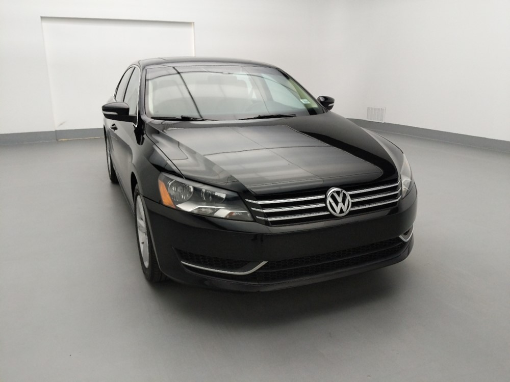 2013 Volkswagen Passat - Passenger Front Hood