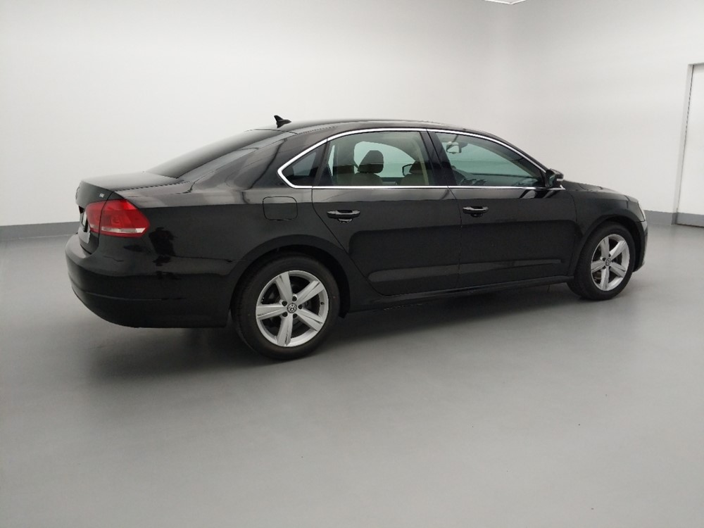 2013 Volkswagen Passat - Passenger Rear Side
