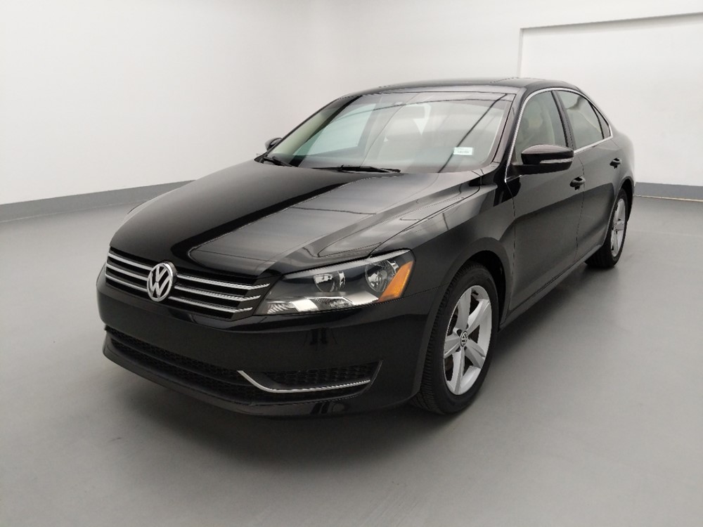 2013 Volkswagen Passat - Driver Front Bumper