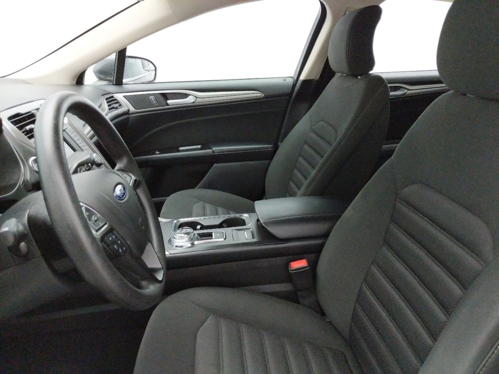 2017 Ford Fusion - Driver Front Seat