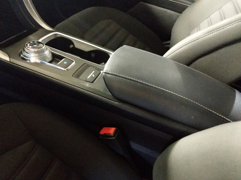 2017 Ford Fusion - Center Console/Cup Holders