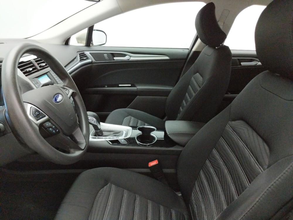 2016 Ford Fusion - Driver Front Seat